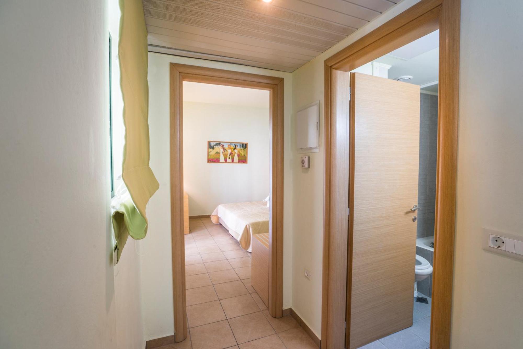 Athina Beach Hotel Kato Daratso Habitación foto